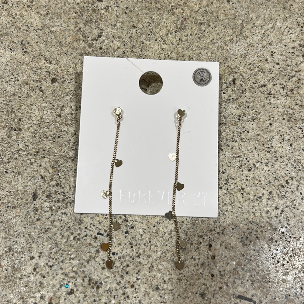 Brand New Forever 21 Hearts Dangling down Earrings